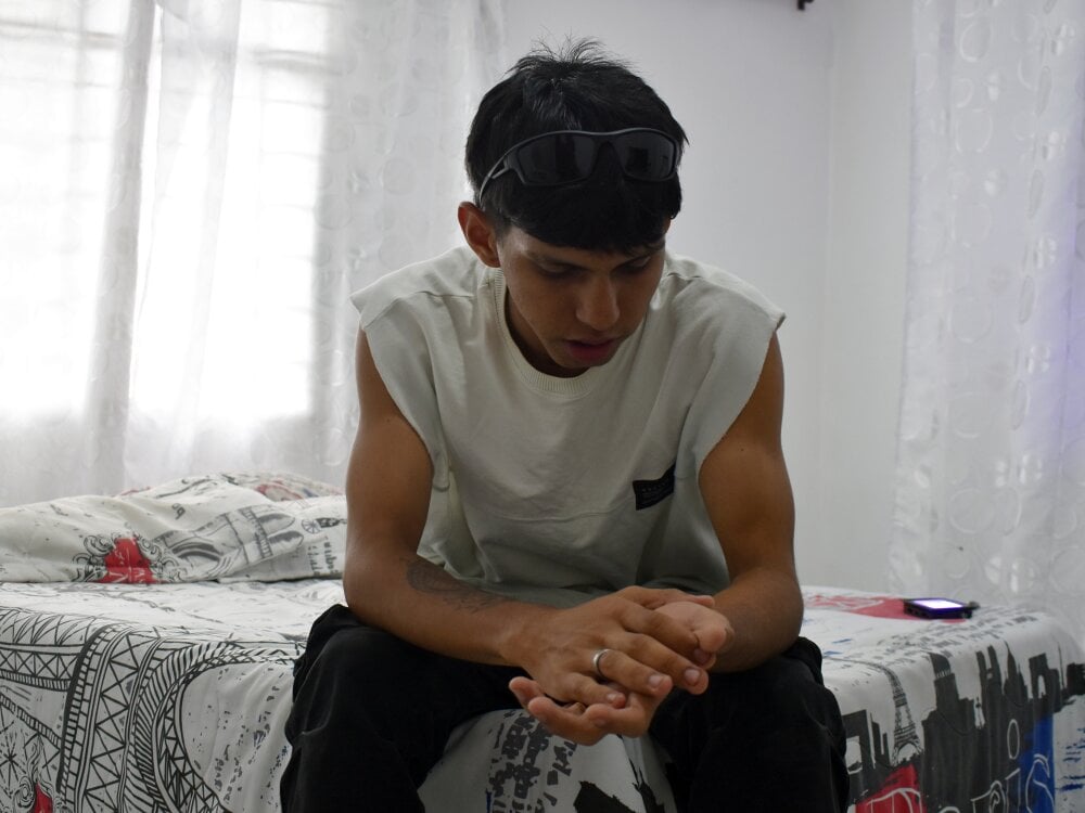 axeel_boy from stripchat