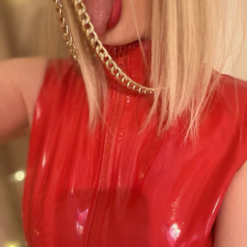 Politeeliza's Live XXX Chat