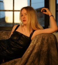 EvelynWeaver's Offline Chat Room