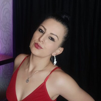 Megaan_Ks 🕯 live chat