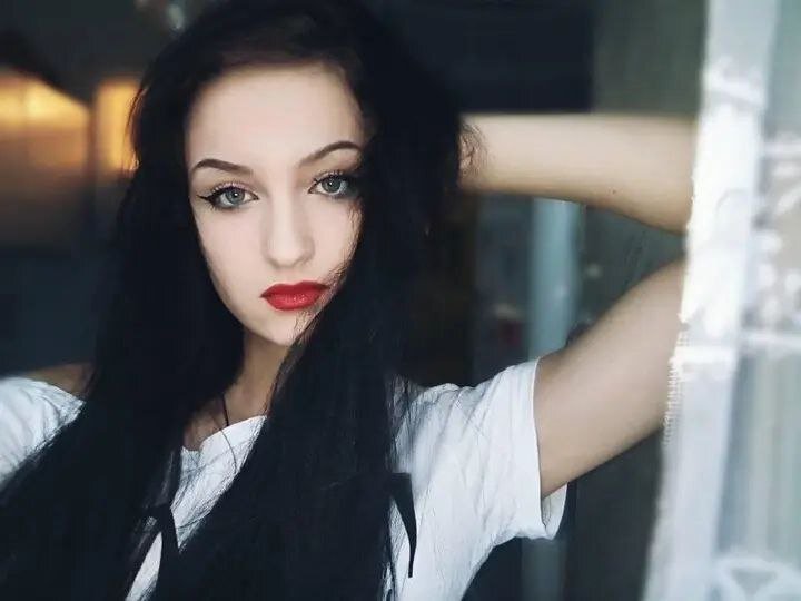 AnnDanieIs 😤 free nude chat