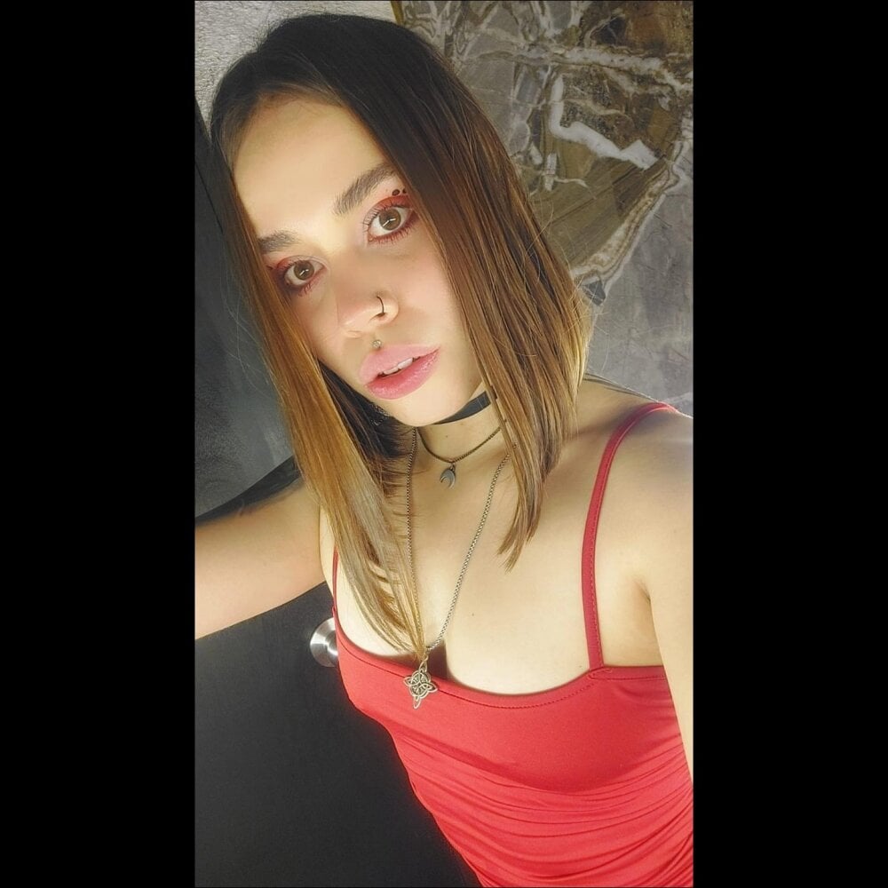 deisywalker webcam profile - Finnish