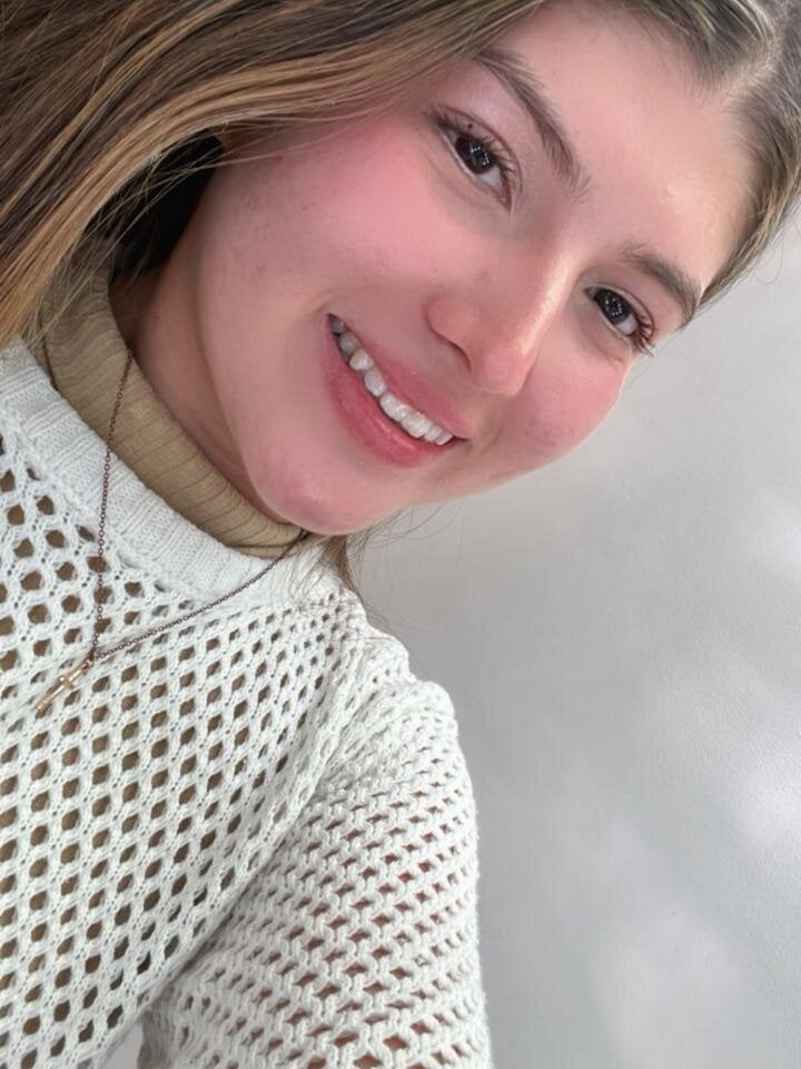 247camsex.com bella_storni_ livesex profile in thin cams
