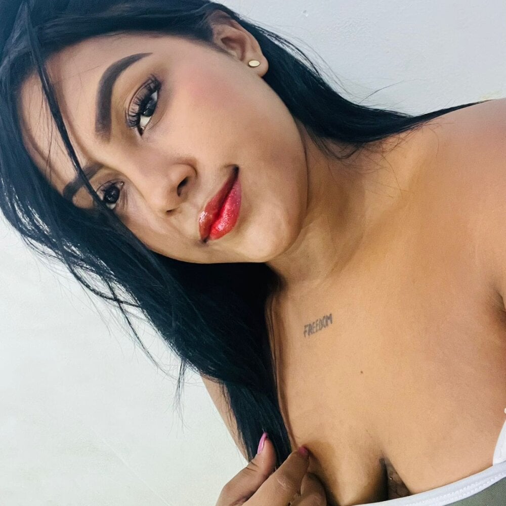 pornos.live dahian_0 livesex profile in live-now-in-greece cams