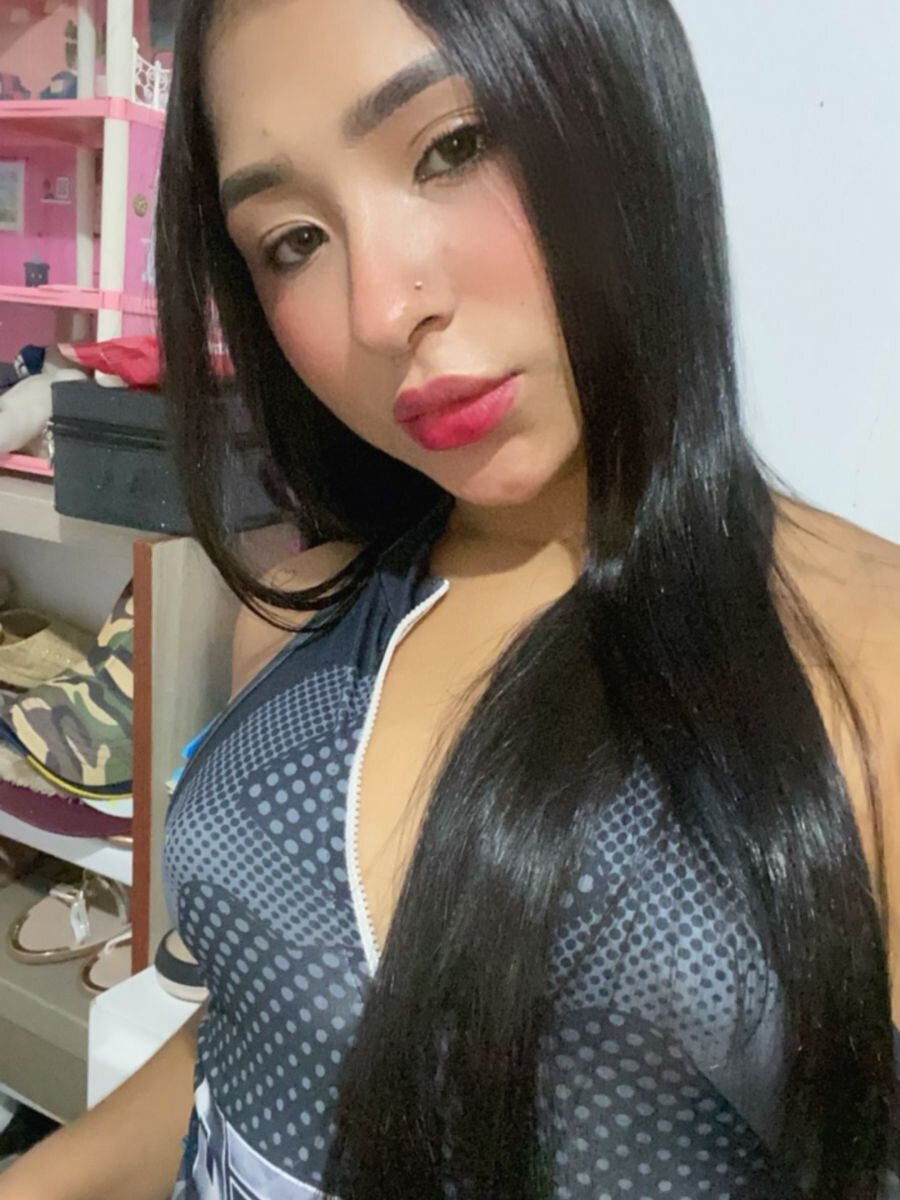 onaircams.com debora_blaze livesex profile in the-land-of-your-dreams cams