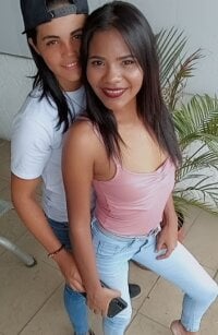 couple_sexy_lesbian's Offline XXX Chat