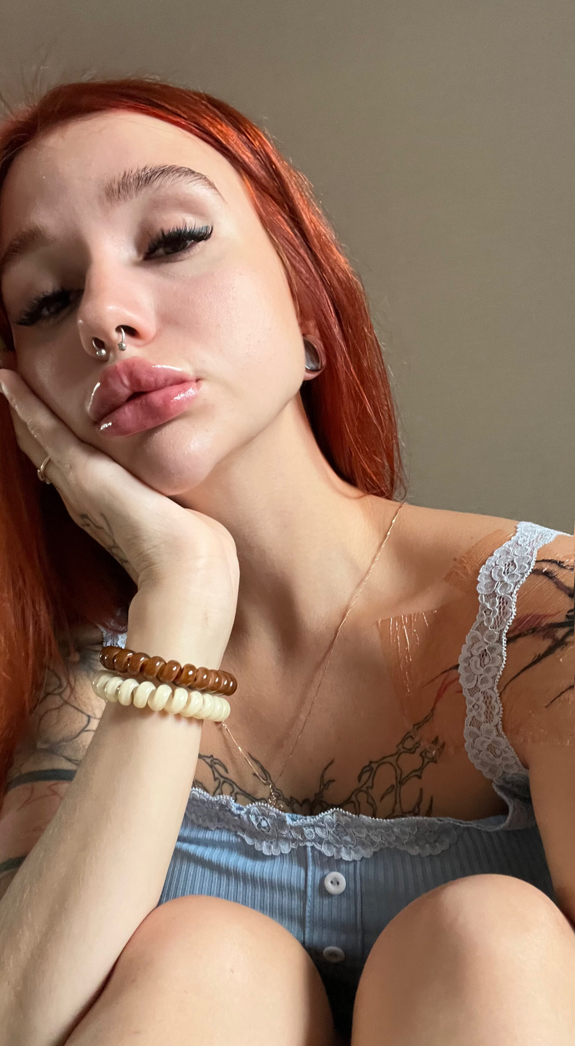 KARINAhornyy