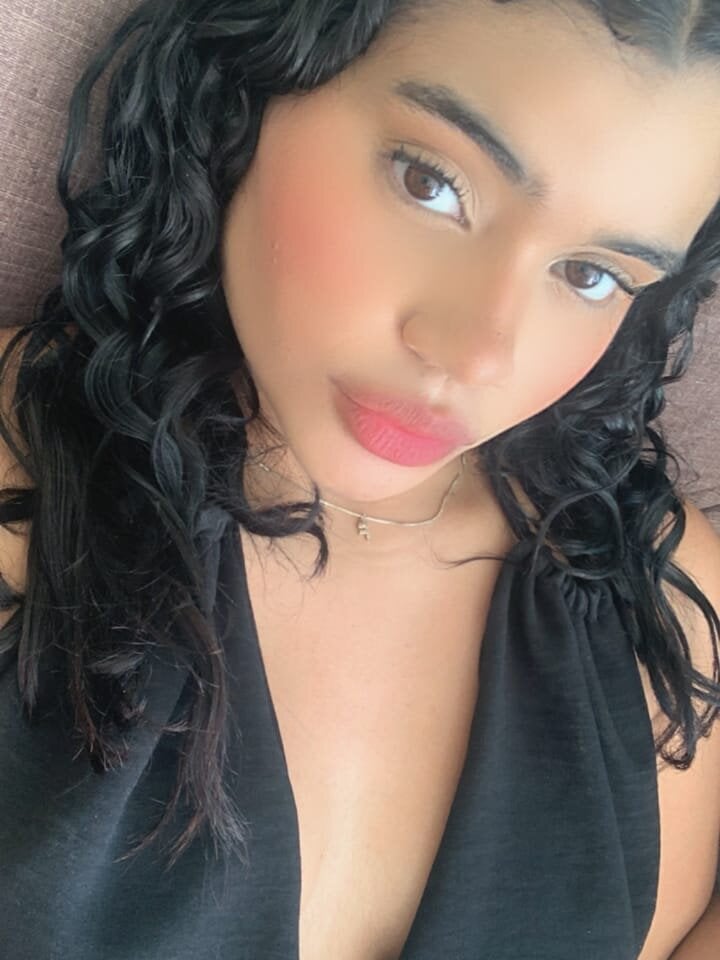 AuroraRose5's Offline XXX Chat