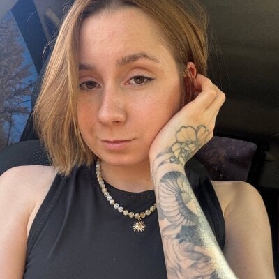 _Starry_Eyes_ Gallery Image 1