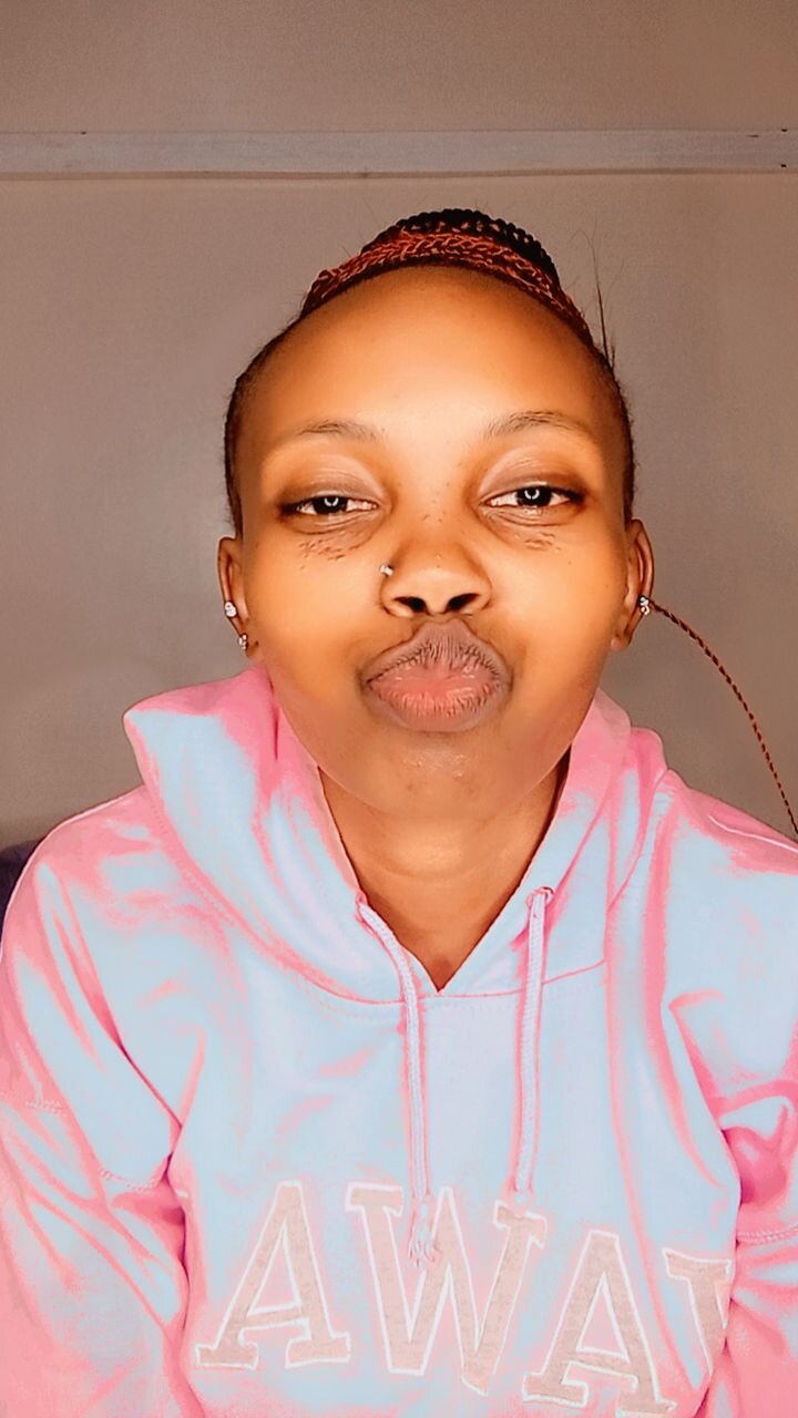 LucySafie01