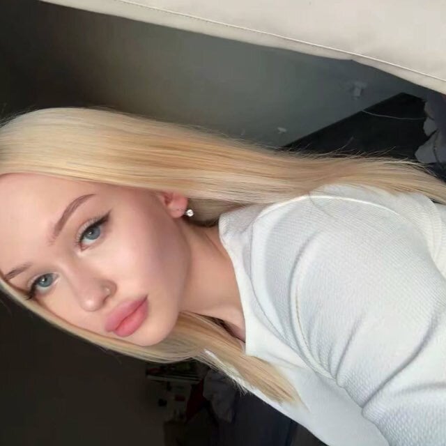 sexlivecamsites.com party_4_u livesex profile in the-world-of-orgasms cams