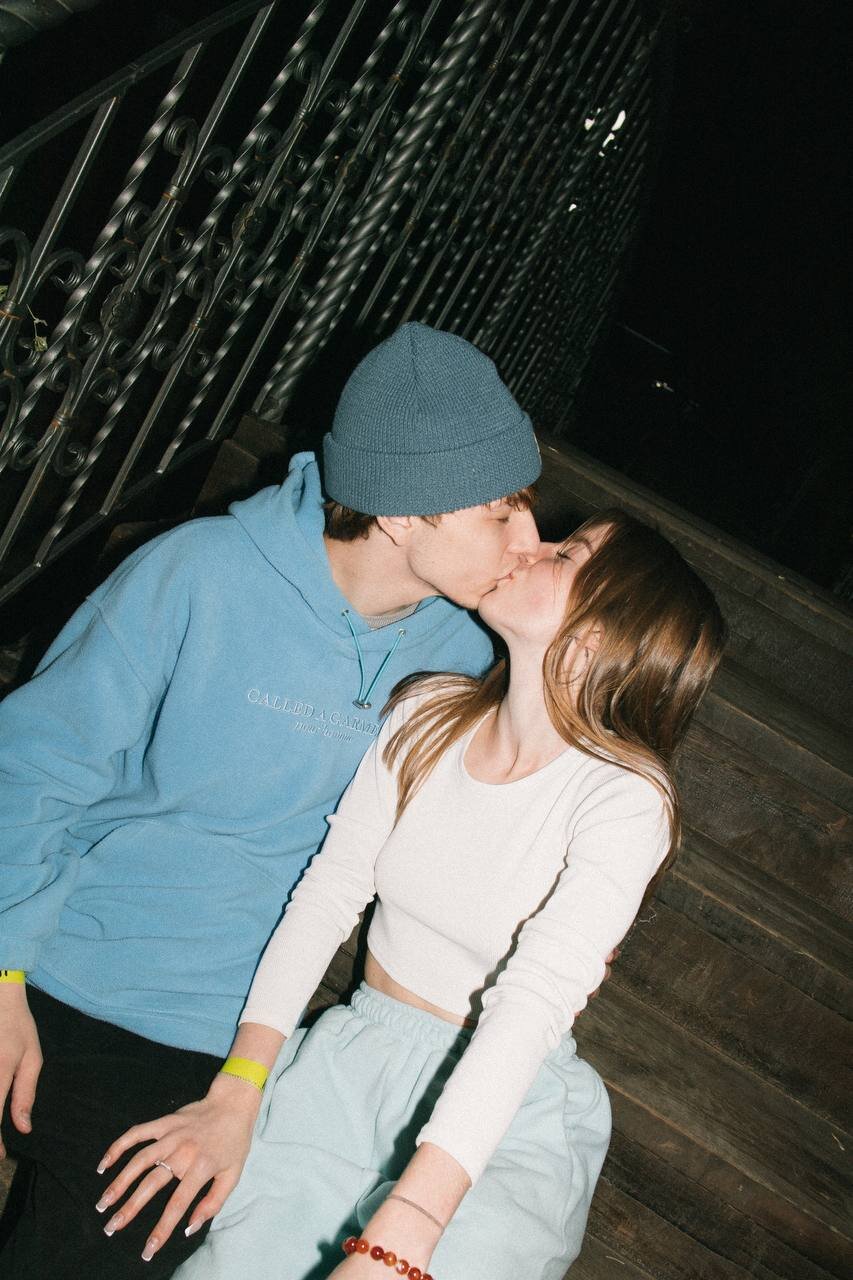 BerryKiss_Pair
