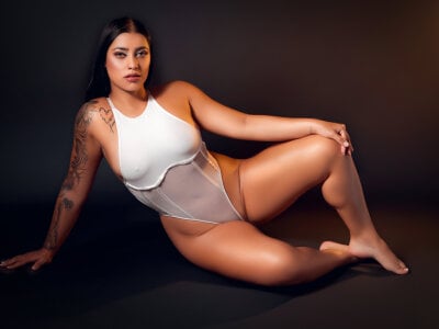 AlannaEvons - squirt latin