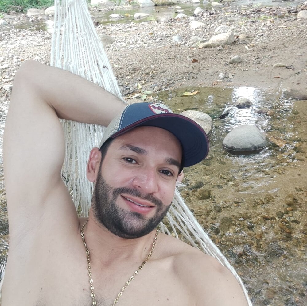 miketabarez from stripchat