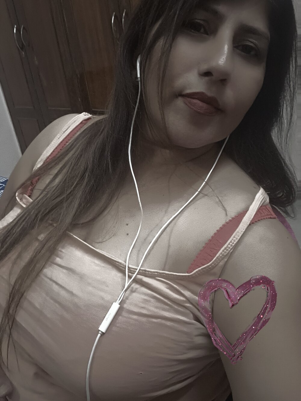 Mysteriouslove99's most recent online preview