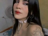 TatooSexualBomb's Offline Chat Room