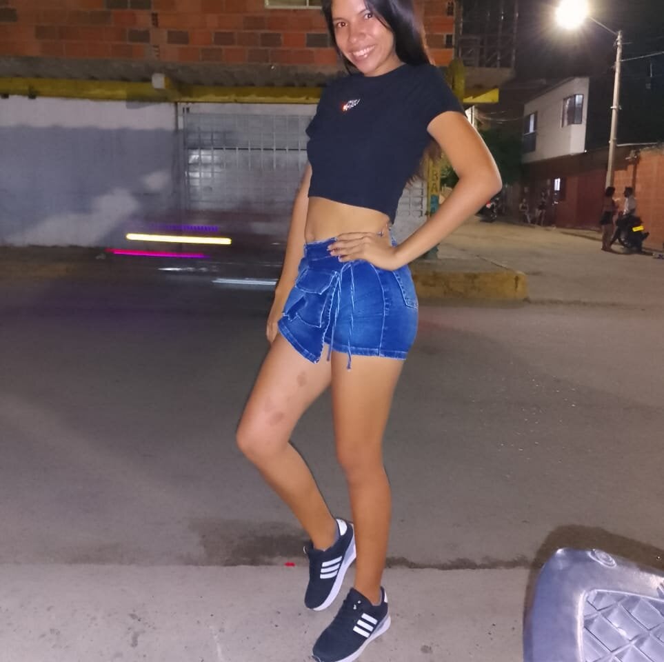 bestlivesexchat.com paola_hard_sex livesex profile in usa-around-the-world cams