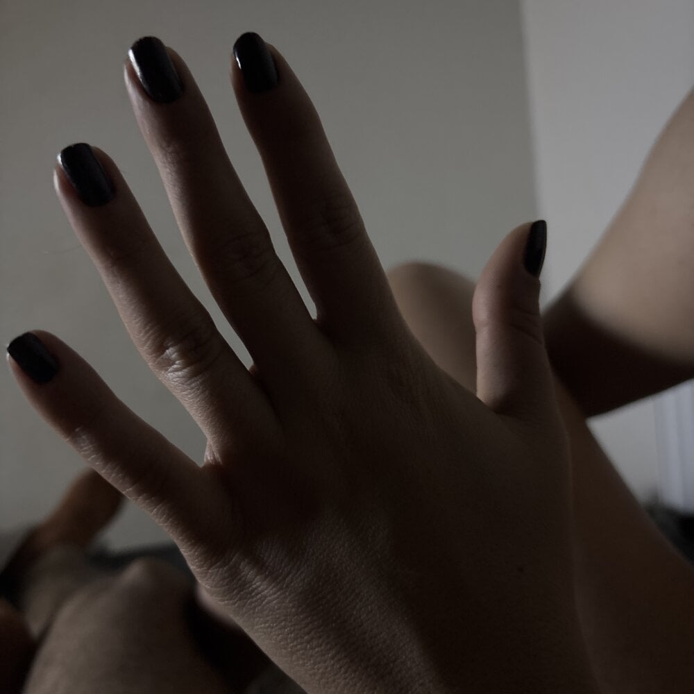 sexcam-girls.com gelneolursanol livesex profile in in-the-palm-of-your-hands cams