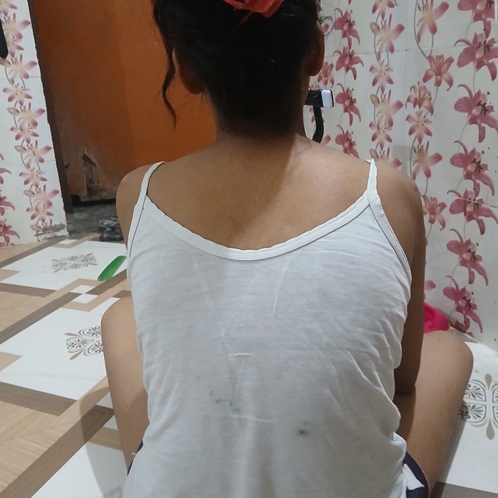 meenaksi-singh from stripchat