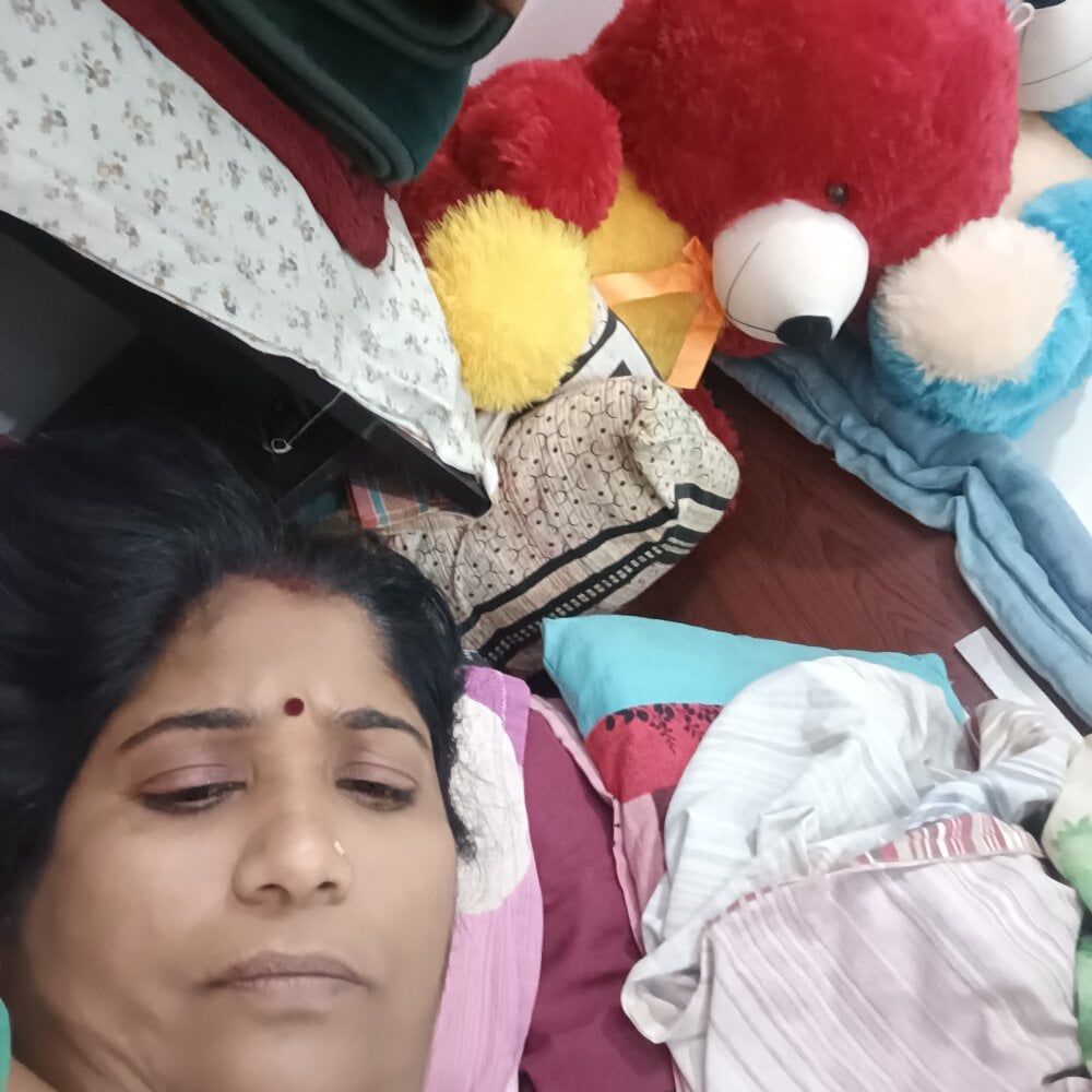 tamil-aunt from stripchat