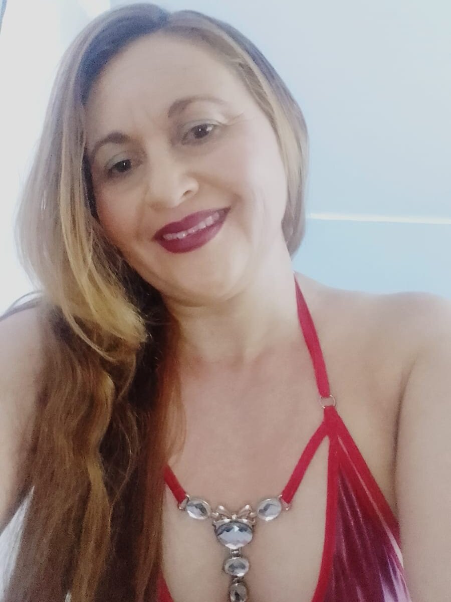 Live sex webcam photo for MeganMilF2 #289971051