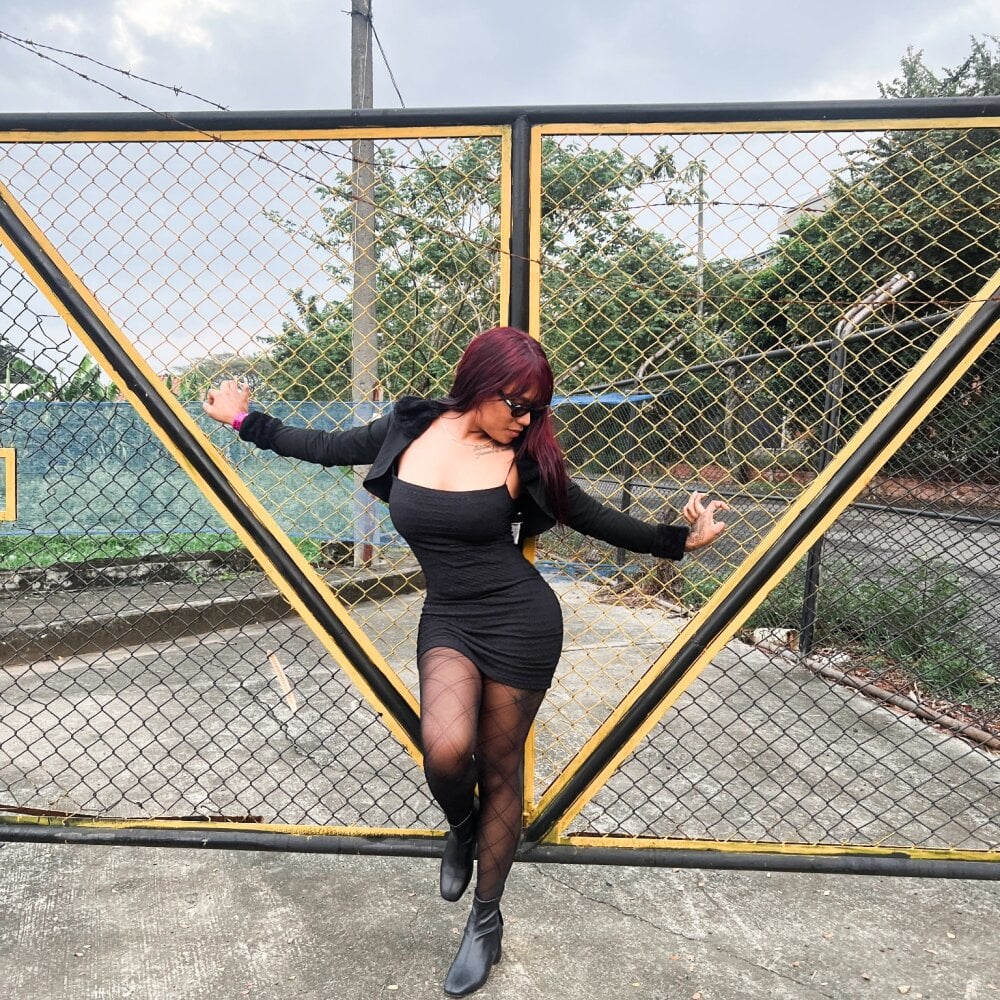 Aleexxxandra profile