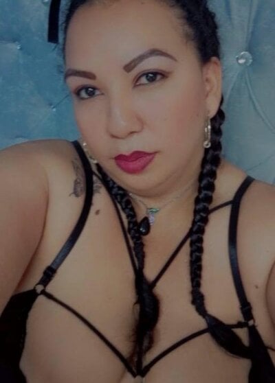 online cam sex Lizz Lopez 
