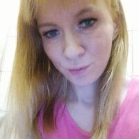 BestiaXRose's Offline Chat Room