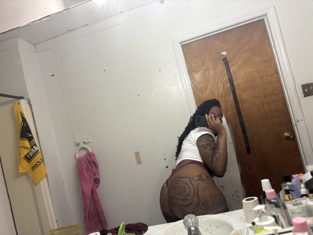 Fantasygirlba's Offline XXX Chat