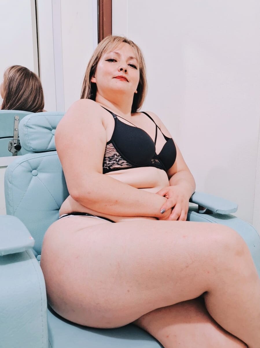 saralovess profile