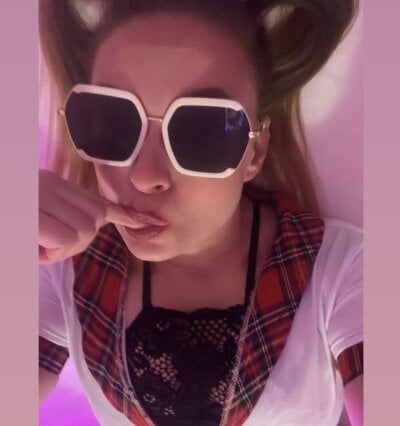Andalusiaisforyou69 Couple Middlepricedprivates Online Cam Strip
