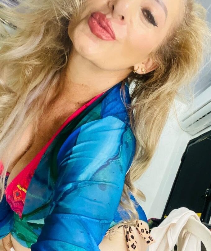 Julieta_Rossee profile