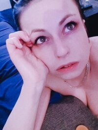 MrsIntravenoes' Offline Chat Room