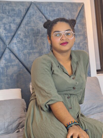 Luna_Smitt1 😕 free sex cam