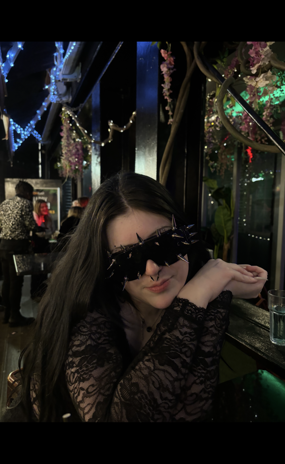 แชท XXX ออฟไลน์ของ Elvira_x