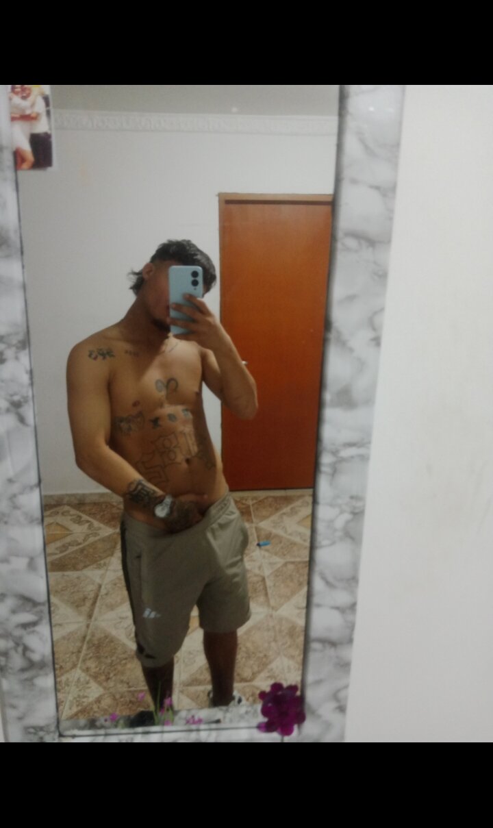 Hotboy14004