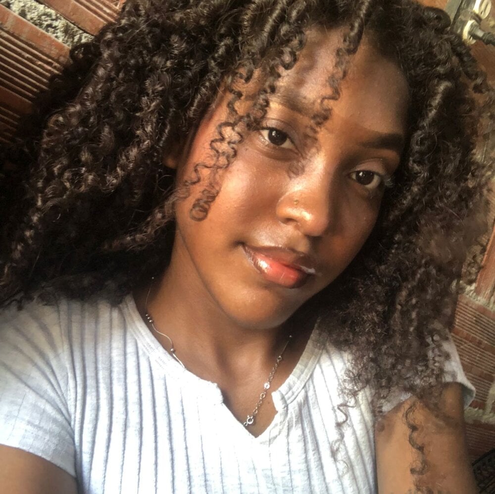 victoria_aphril profile