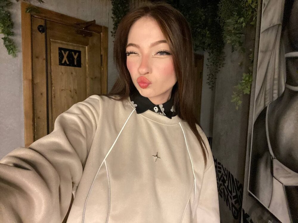 Shimi_shimi_'s Offline XXX Chat