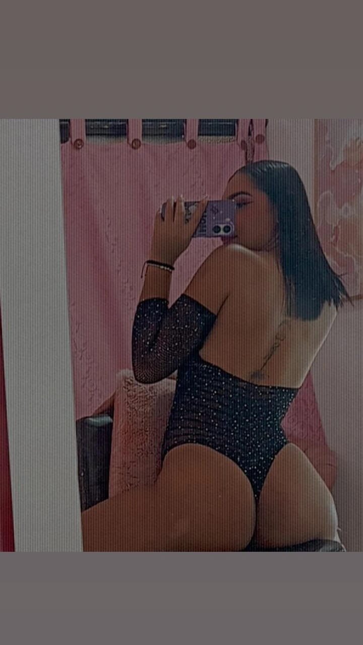 samanthats_horny