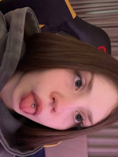 CutieScarlett_