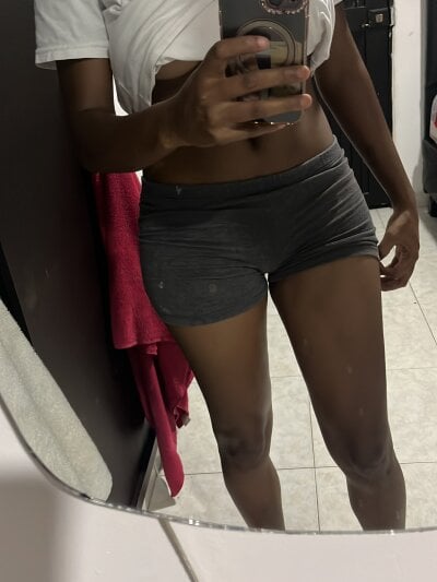 MiaSmith_20