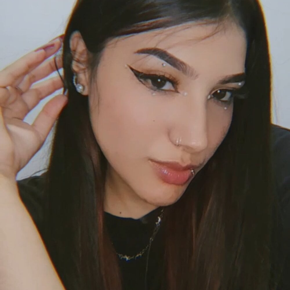 hermione_watson from stripchat