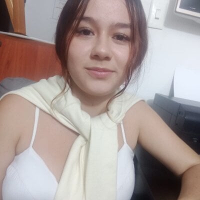 lolitaa0424 from stripchat