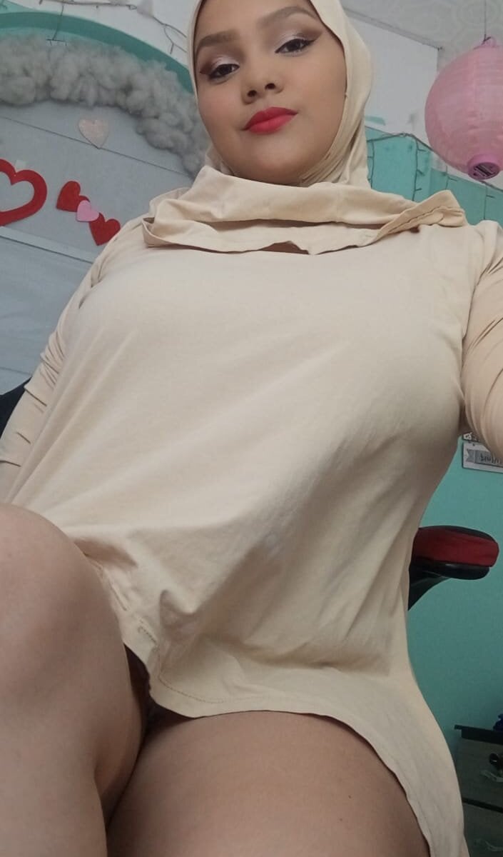 azaharamahmud webcam profile - Finnish