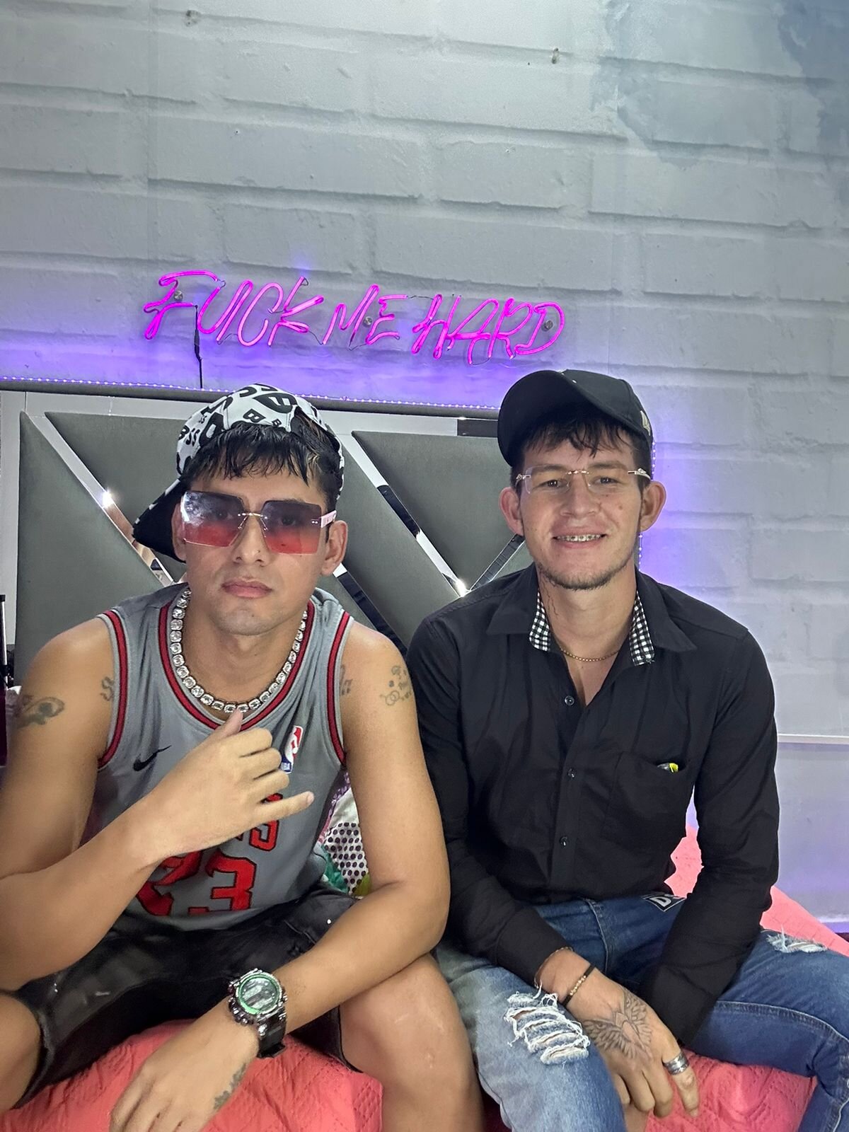 BISEX_BOYS