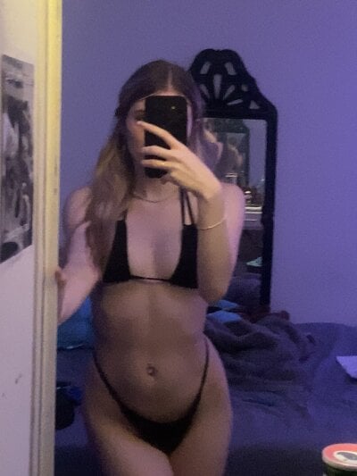 frenchieAnastasia 🐲 live cam