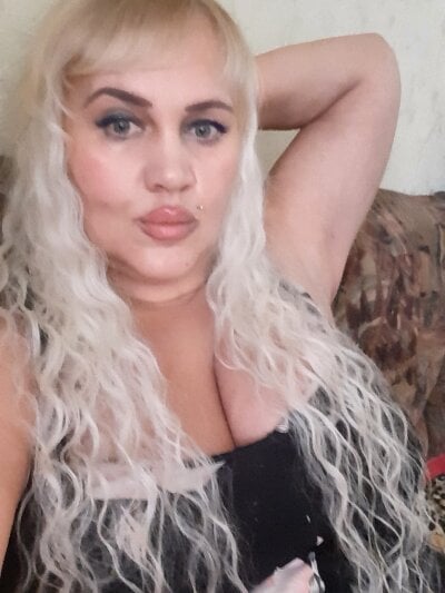 IsabellaBoni - blondes