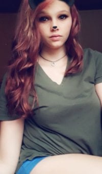 blondee-_'s Offline Chat Room