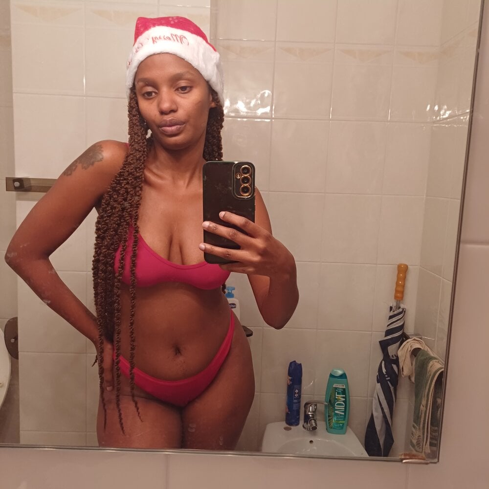 stripchat stocks24 webcam profile pic via livestrip-joy.com