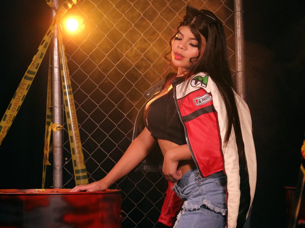 mia_harperr1's Live XXX Chat